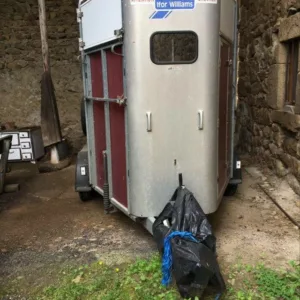 Remorque Ifor Williams 2007 - 2 Chevaux - Poids à vide 690kg - Pont Avant, Arrière - Tête avant - Permis spécifique - Neuf